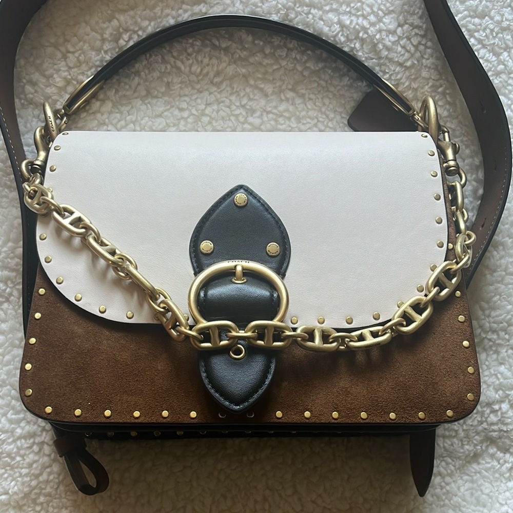 Color Block Crossbody Bag with Rivets - Picture 2 of 8